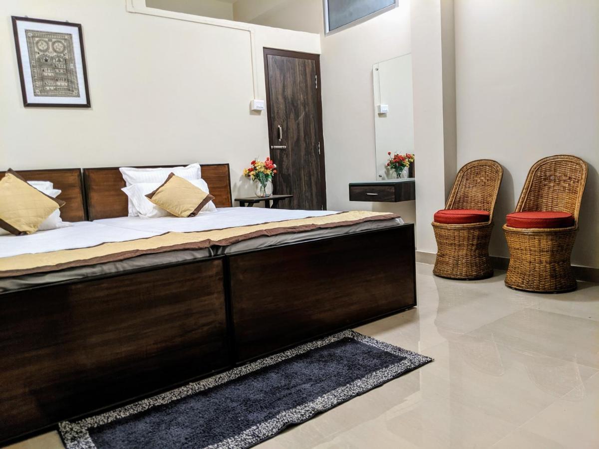 Townhouse - The Urban Inn Dibrugarh Eksteriør billede